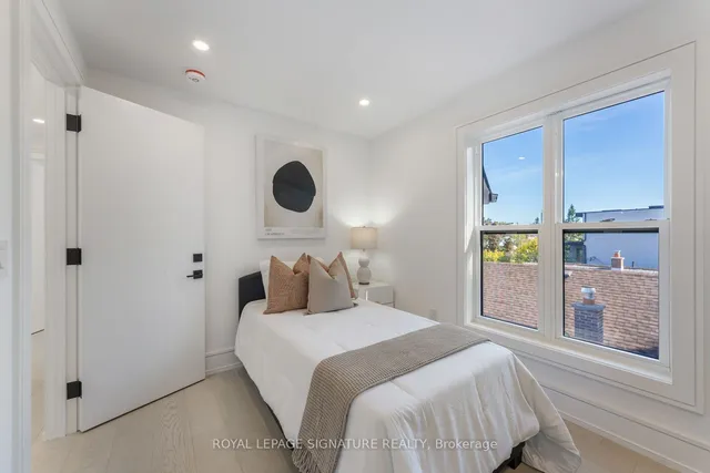 Additional image 28 of 5 Holborne Ave