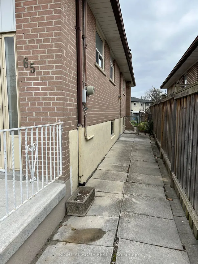 Additional image 3 of 65 Primula Cres