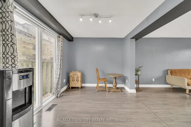 Additional image 13 of 648 Doon Village Rd Unit 10