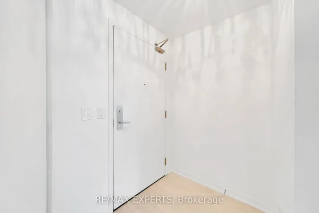 Additional image 18 of 51 East Liberty St Unit 2207