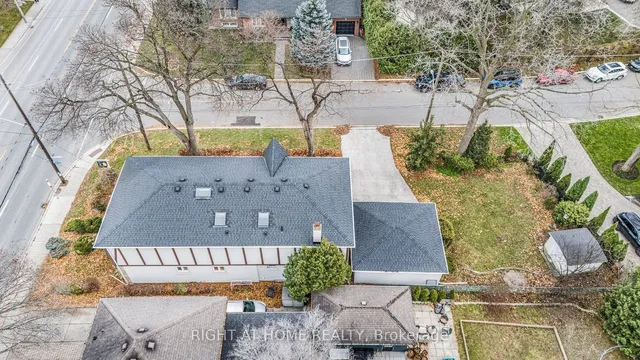 Additional image 30 of 186 Royalavon Cres