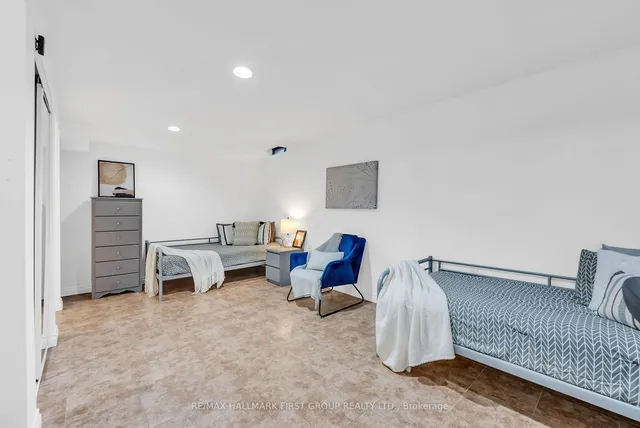 Additional image 36 of 54-175 Trudelle St