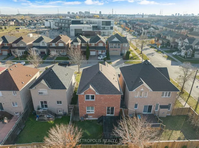 Additional image 39 of 4 Grosbeak Cres