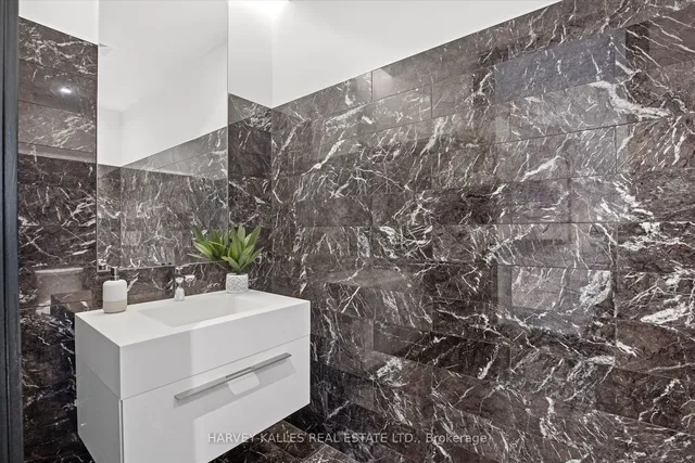 Additional image 10 of 199 Richmond St Unit PH101