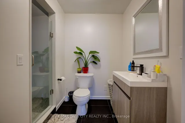 Additional image 9 of 555 Westheights Dr