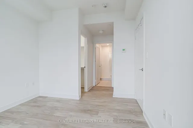 Additional image 16 of 27 Bathurst St Unit 1702