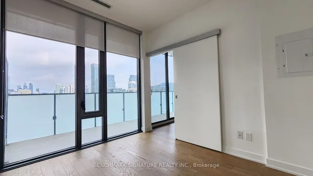 Additional image 16 of 25 Richmond St Unit 2415