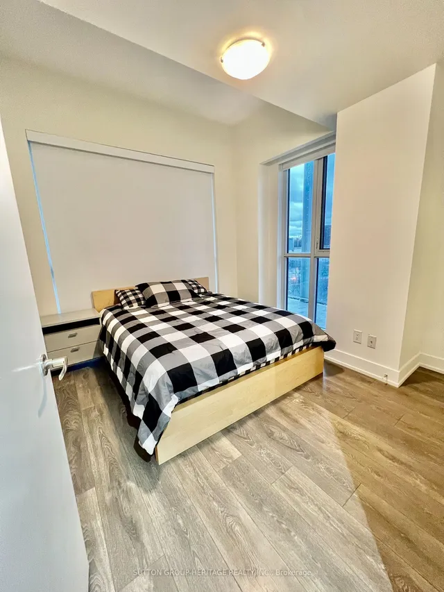 Additional image 8 of 180 Fairview Mall Dr Unit 502