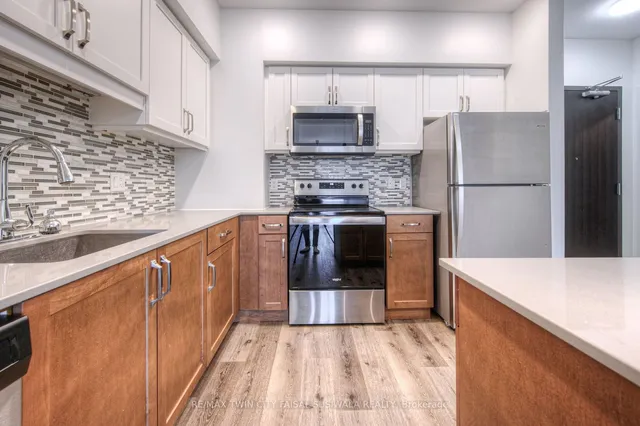 Additional image 9 of 399 QUEEN St Unit 202