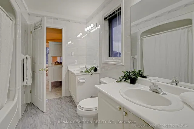 Additional image 20 of 100 Baycrest Ave