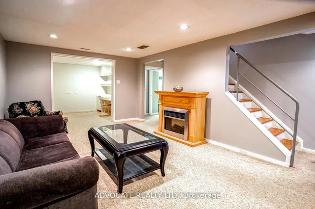 Additional image 28 of 16 Rollscourt Dr