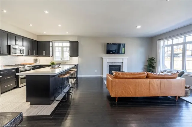 Additional image 22 of 219 Falconridge Dr