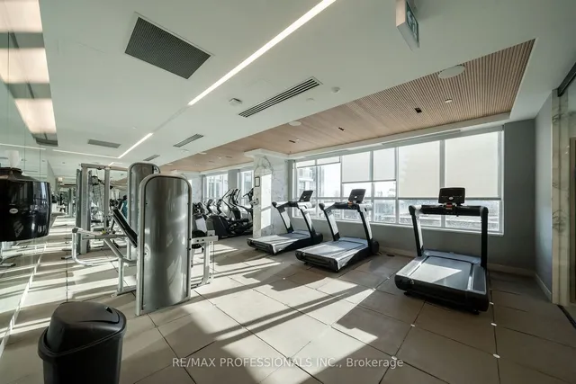 Additional image 28 of 65 Annie Craig Dr Unit 607