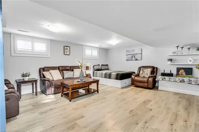 Additional image 31 of 63 Gibson Dr