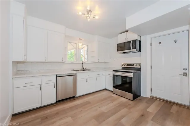 Additional image 12 of 297 Ottawa St