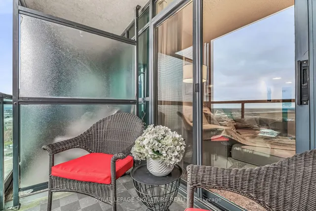 Additional image 32 of 231 Fort York Blvd Unit 1701