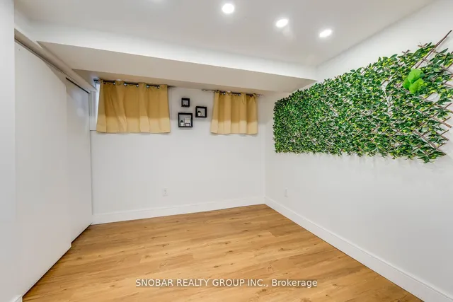 Additional image 28 of 32 Dixon Rd