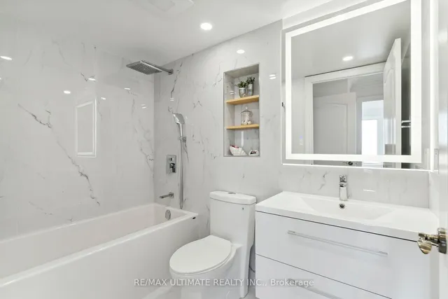 Additional image 3 of 2 Clairtrell Rd Unit #1008