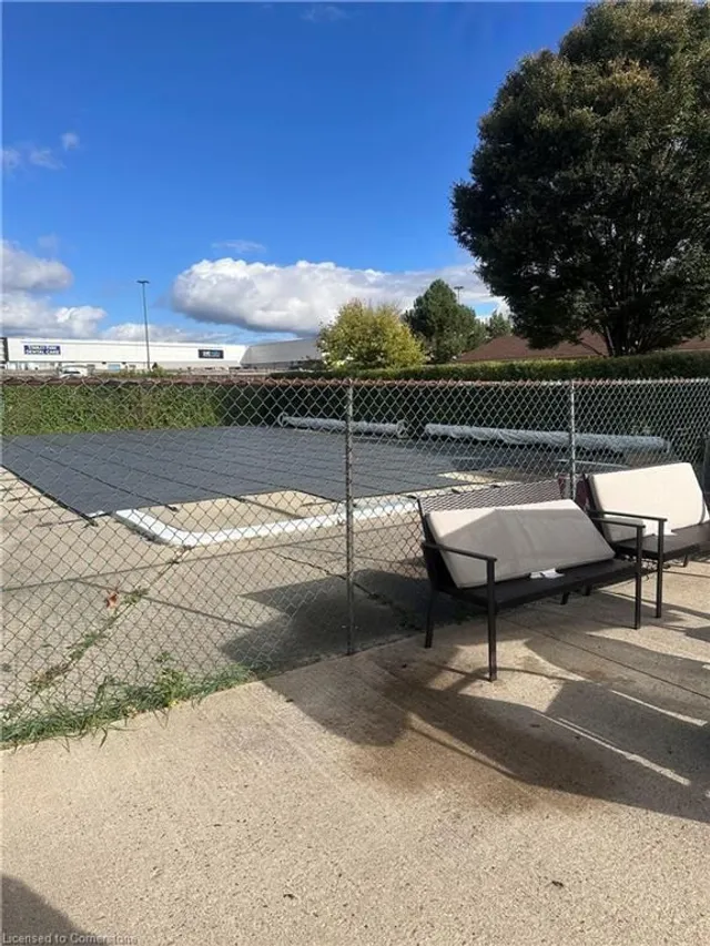 Additional image 18 of 24 Midland Dr Unit 301