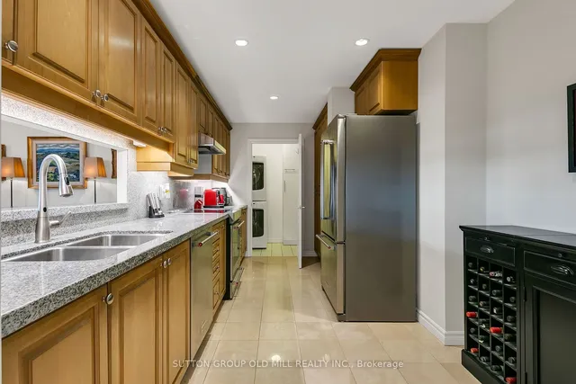 Additional image 13 of 2662 Bloor St Unit 713