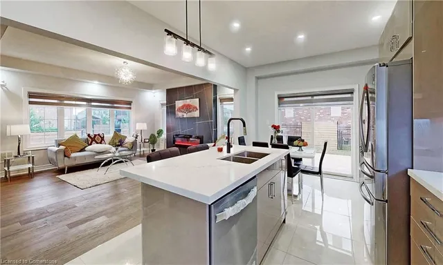 Additional image 20 of 85 Eaglecrest St