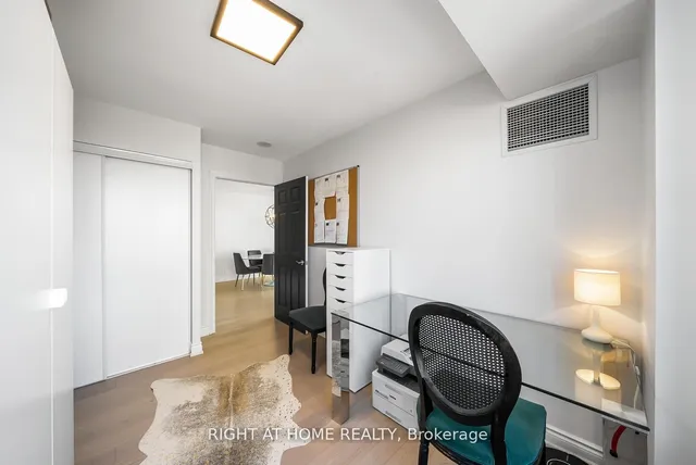 Additional image 25 of 80 Harrison Garden Blvd Unit 1122