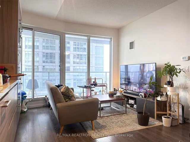 Additional image 4 of 2221 Yonge St Unit 4205