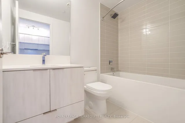 Additional image 11 of 181 Dundas St Unit 911