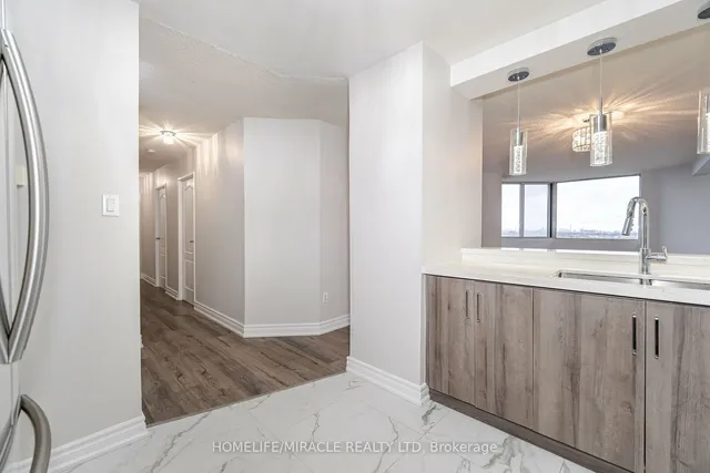 Additional image 9 of 236 Albion Rd Unit 1403