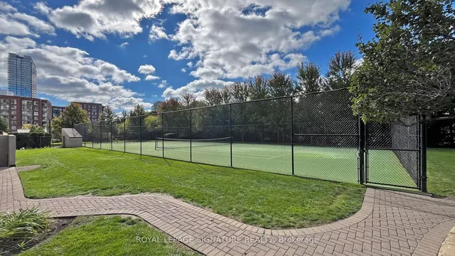 Additional image 33 of 60 Southport St Unit 724