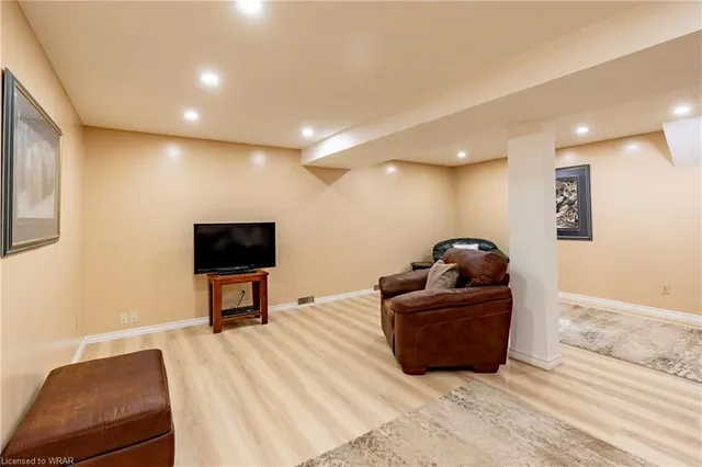 Additional image 25 of 7 Meadowbrook Dr