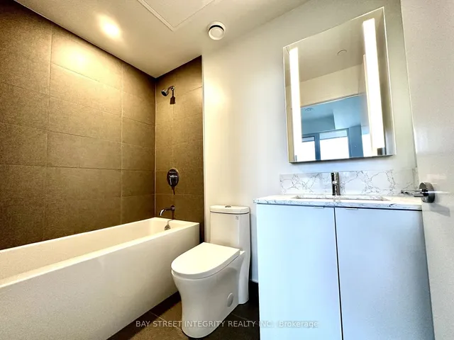 Additional image 8 of 270 Dufferin St Unit 1018