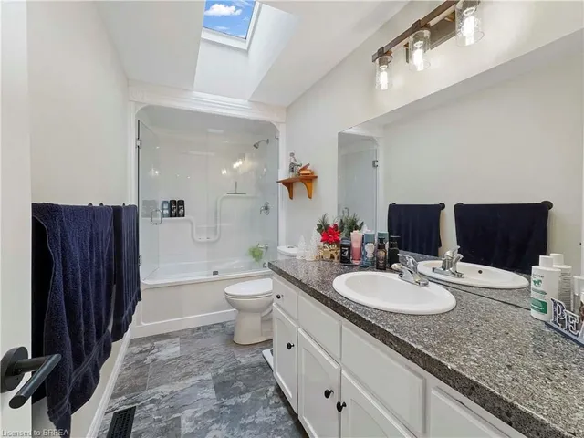 Additional image 29 of 84 Scenic Wood Cres