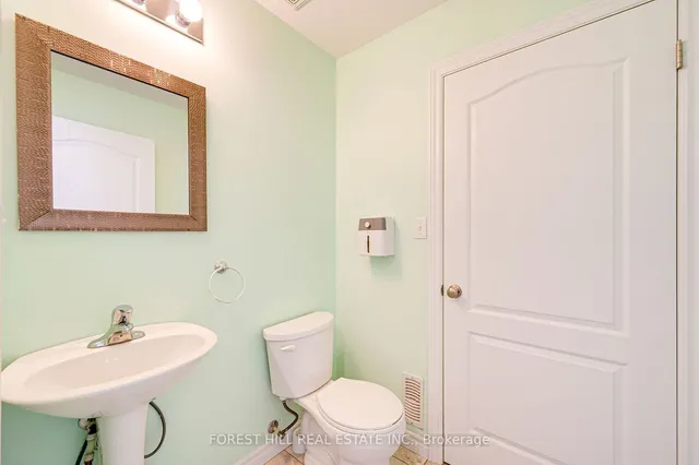 Additional image 15 of 55 Mooregate Cres Unit 15B