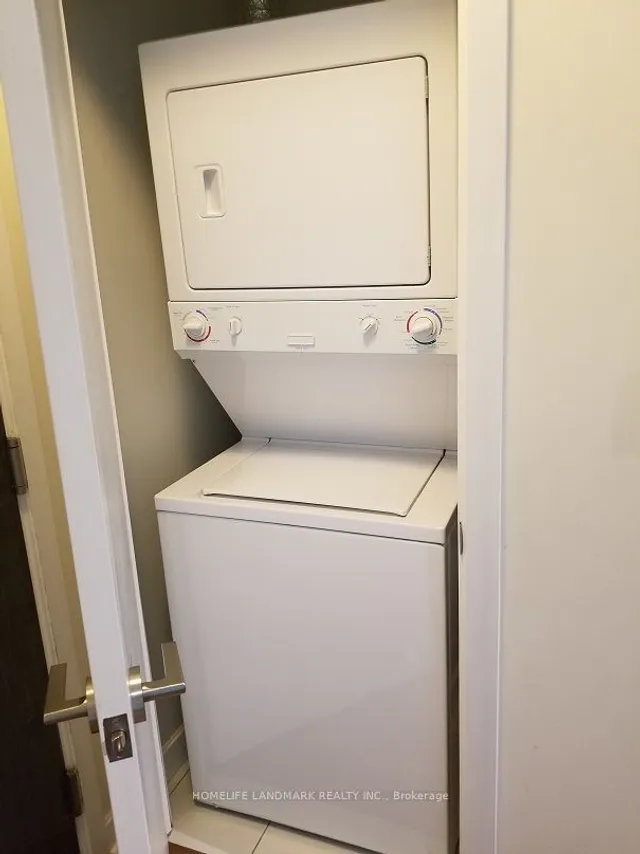 Additional image 14 of 33 Bay St Unit 3813