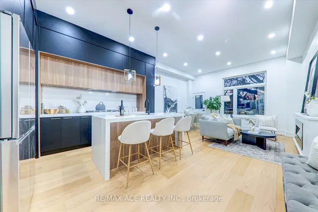 Additional image 10 of 26 August Ave