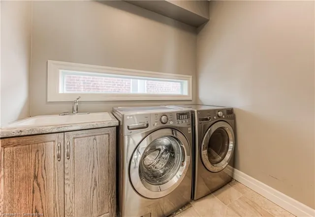 Additional image 36 of 338 Moorlands Cres