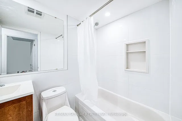 Additional image 19 of 98 Strachan Ave Unit 614