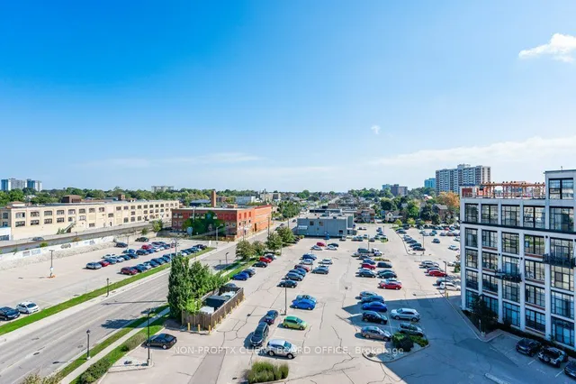 Additional image 8 of 410 King St Unit 220