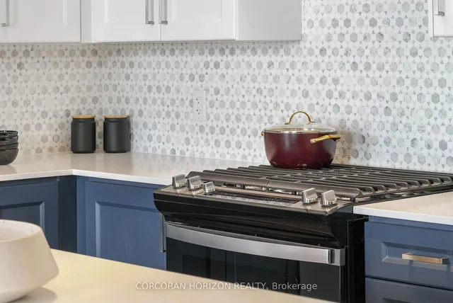 Additional image 9 of 55 Duke St Unit 426