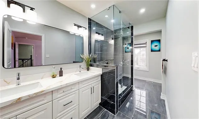 Additional image 26 of 85 Eaglecrest St