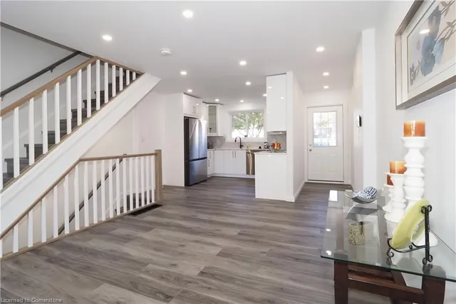 Additional image 13 of 50 Westmount Rd Unit 25