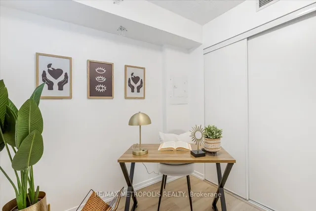 Additional image 12 of 36 Lisgar St Unit 906E