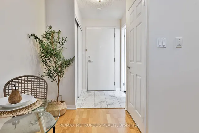 Additional image 11 of 230 Queens Quay Unit 820