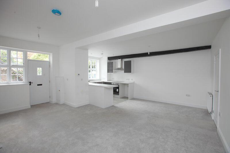 Additional image 10 of Mere