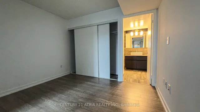 Additional image 21 of 10 Capreol Crt Unit 922