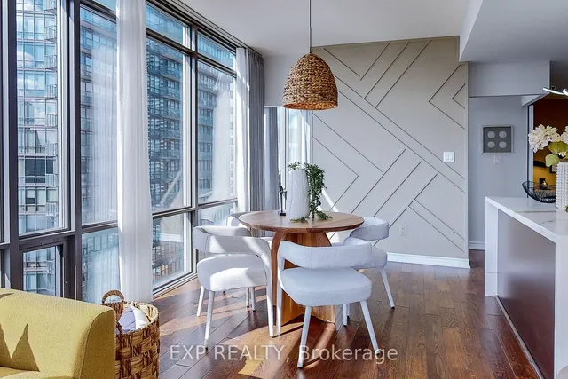 Additional image 9 of 38 Grenville St Unit 3203