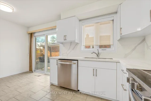 Additional image 28 of 22 Goldcrest Blvd