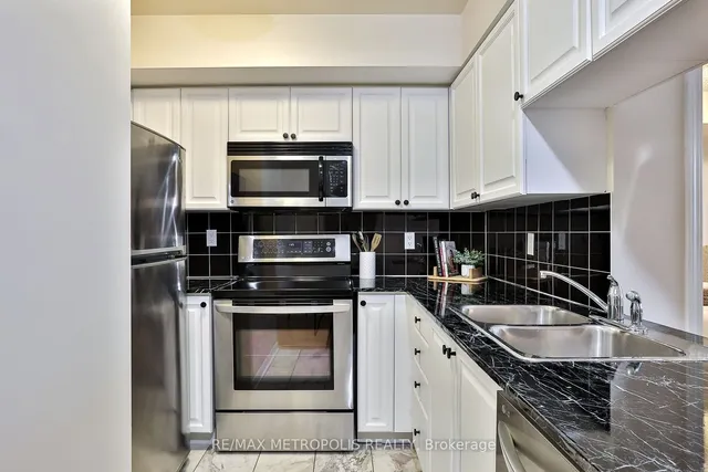 Additional image 16 of 230 Queens Quay Unit 820