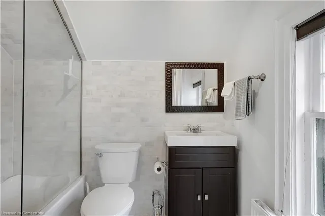 Additional image 37 of 67 Moore Ave